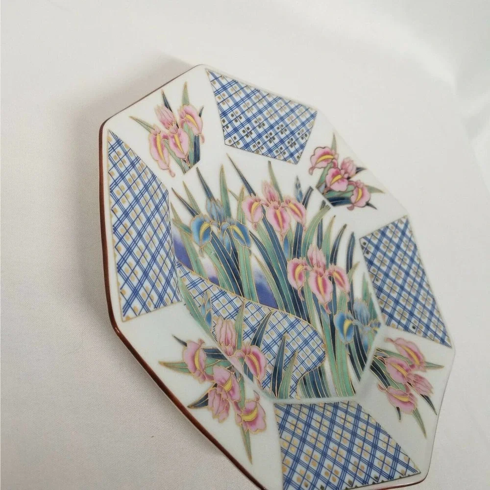 Vintage Ayame Octagonal Pink Blue Iris 7.5